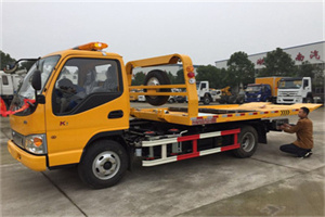 迁安哪里有拖车服务